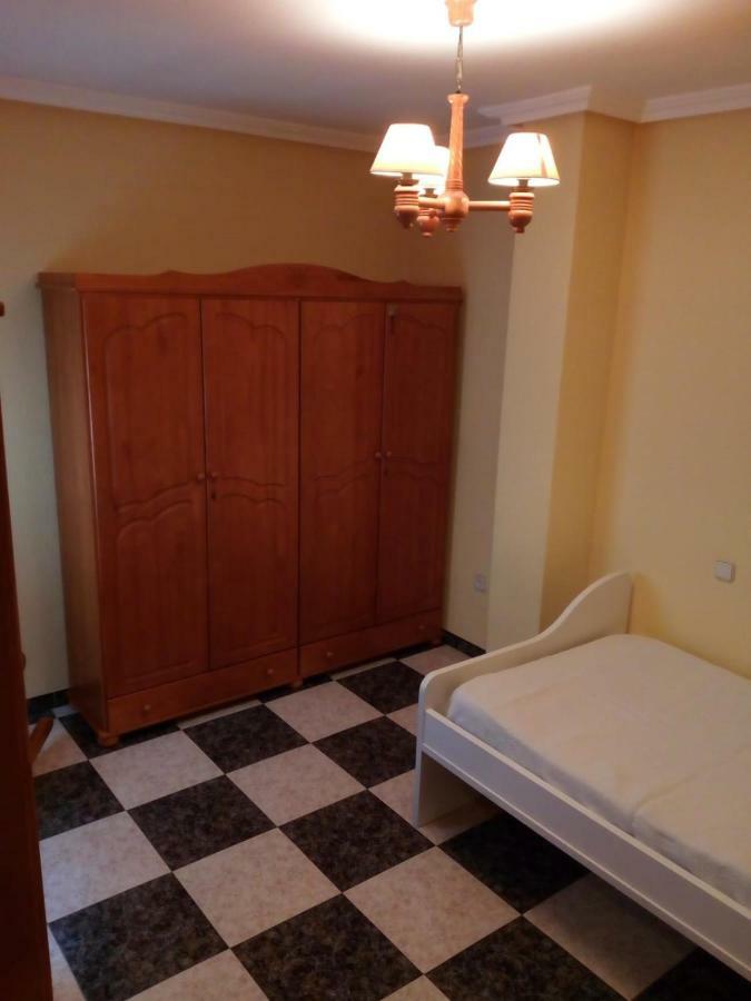 Apartamento Turistico Antigua Universidad Almagro Exterior photo